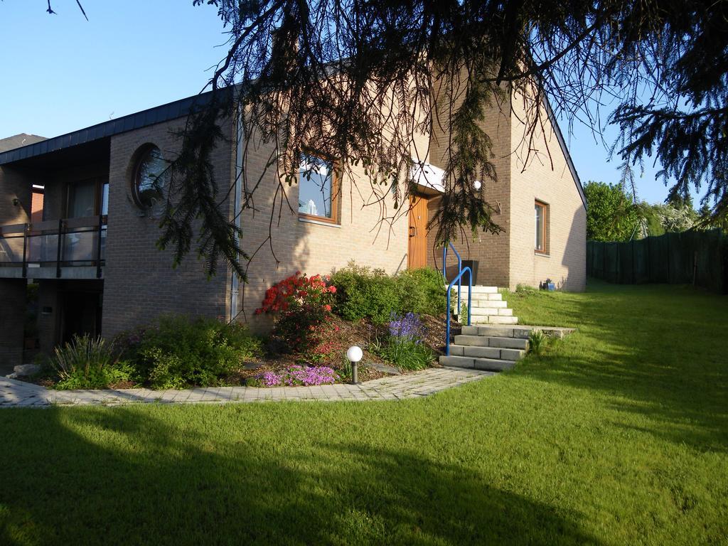 Aux Cosmos Bed & Breakfast Olne Екстериор снимка